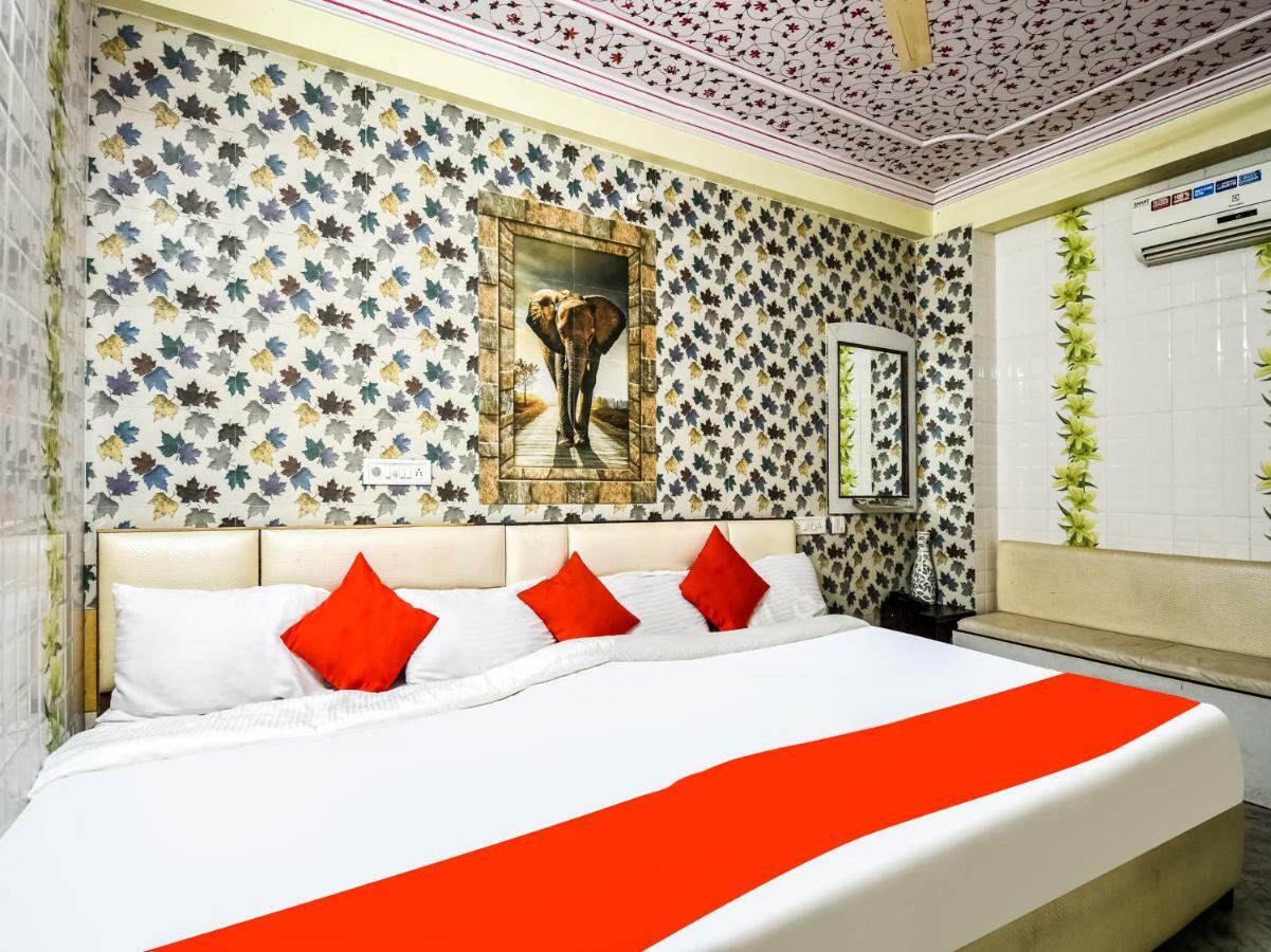 Oyo 48665 Kesar Palace Amer Exterior foto